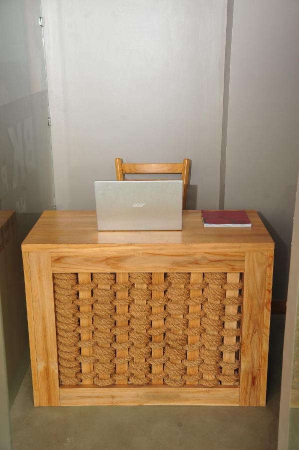 Bk Beach Boutique Hotel - Hikkaduwa Exteriör bild