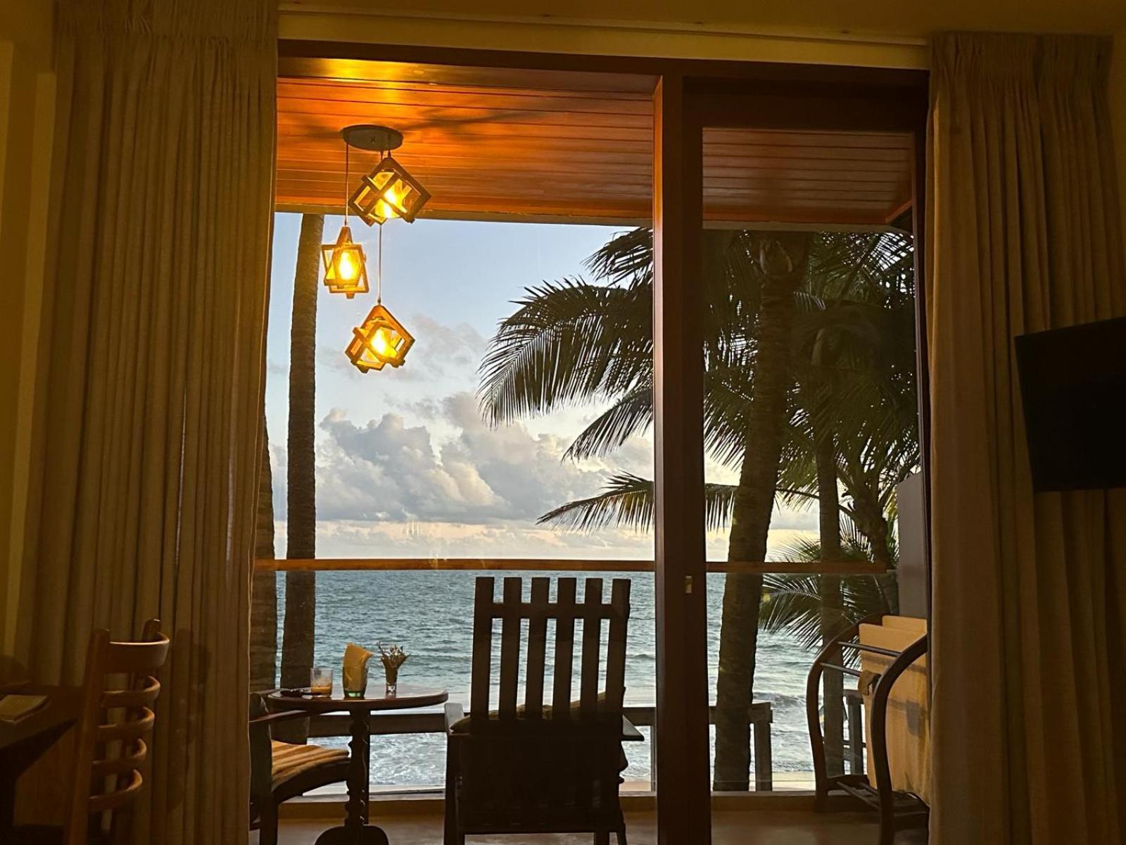 Bk Beach Boutique Hotel - Hikkaduwa Exteriör bild