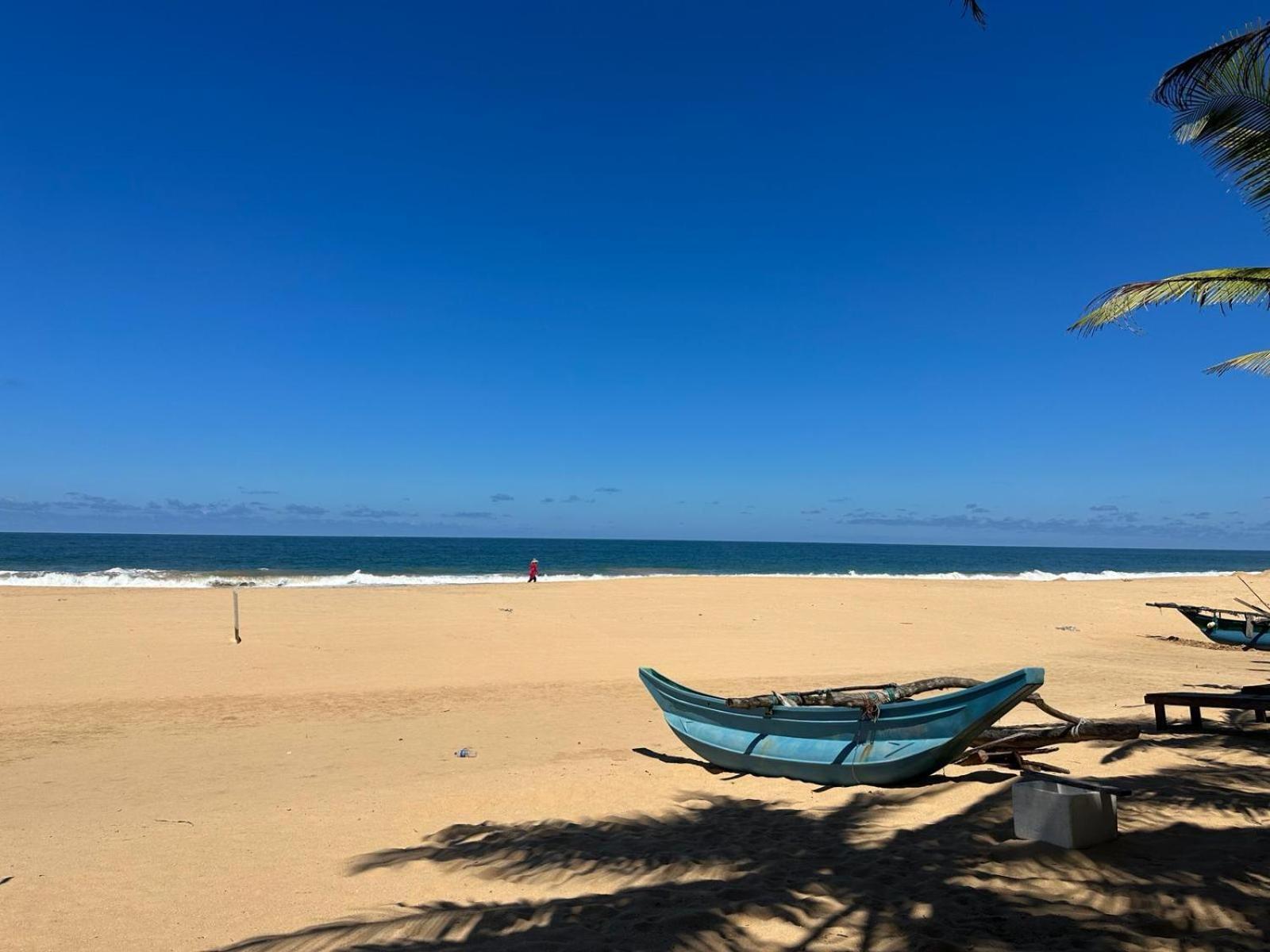 Bk Beach Boutique Hotel - Hikkaduwa Exteriör bild